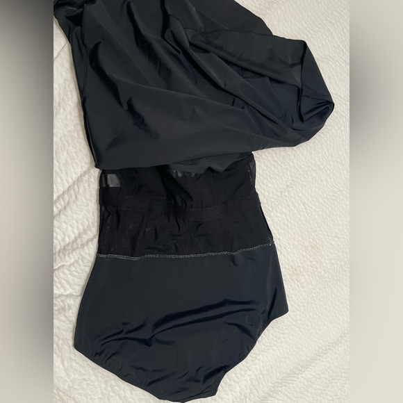 Women’s Black Swim Dress🩱 - Picture 4 of 11